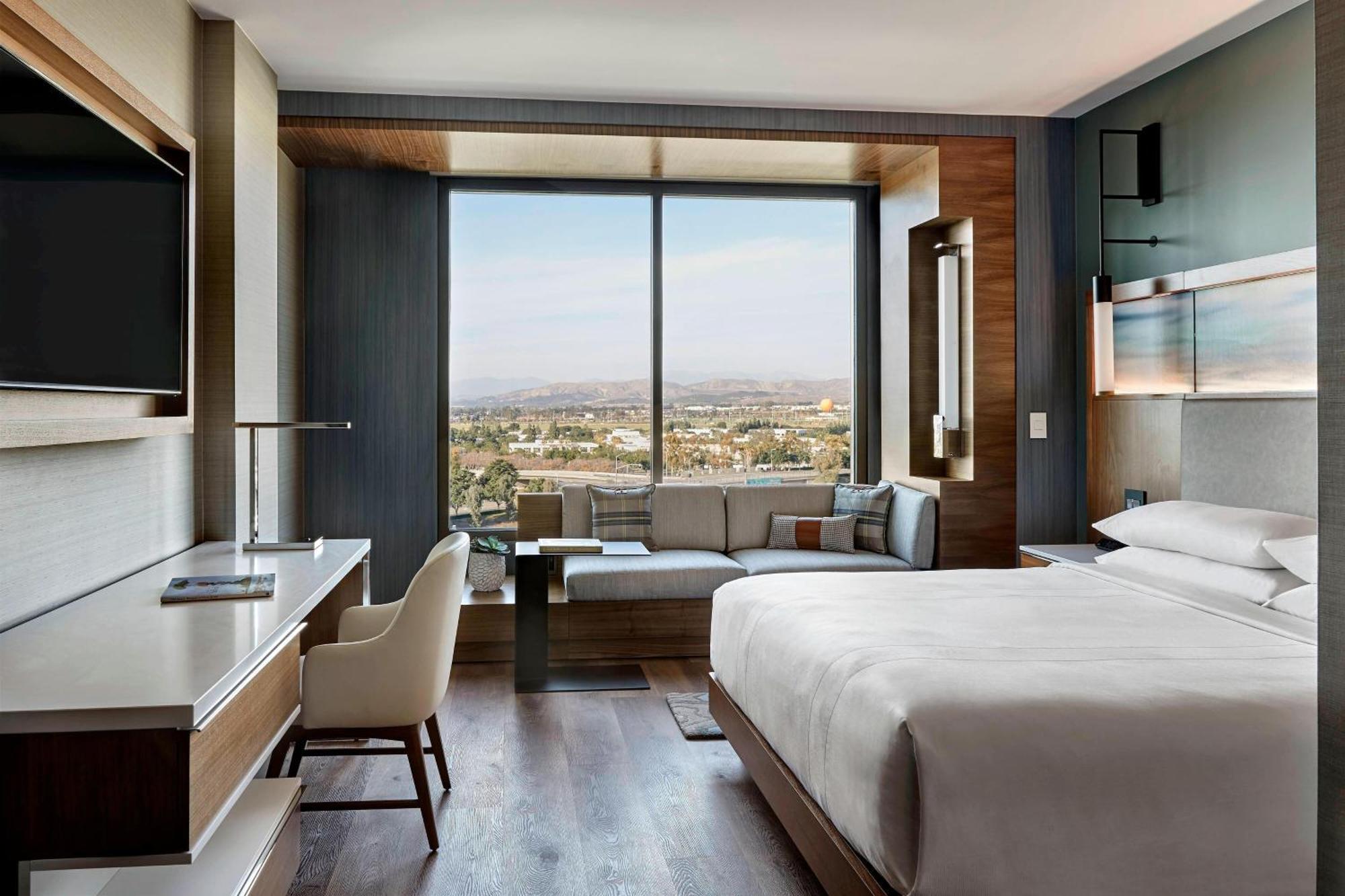 Отель Marriott Irvine Spectrum Экстерьер фото